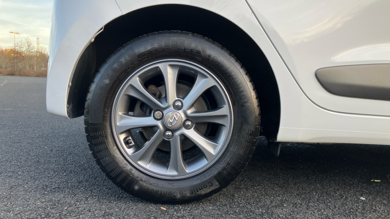 Hyundai i10 1.2 Premium 5dr Petrol Hatchback